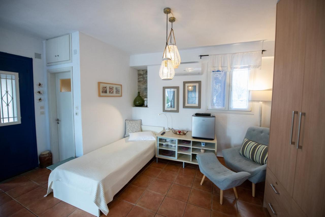 Villa Marouda Glossa Eksteriør bilde
